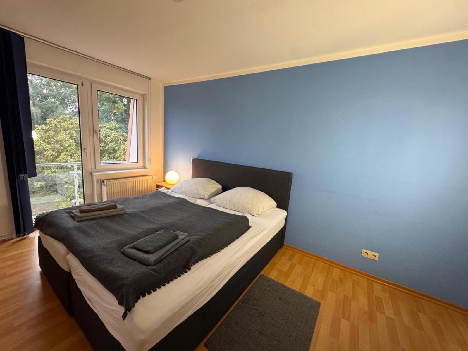 Moderne Wohnungen Im Dachgeschoss ฟัลเคนซี ภายนอก รูปภาพ